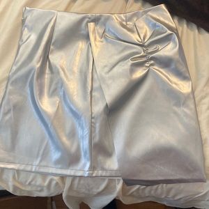 Silver skirt, brand new.